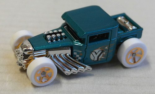 Hot wheels bone - bone, benzina
